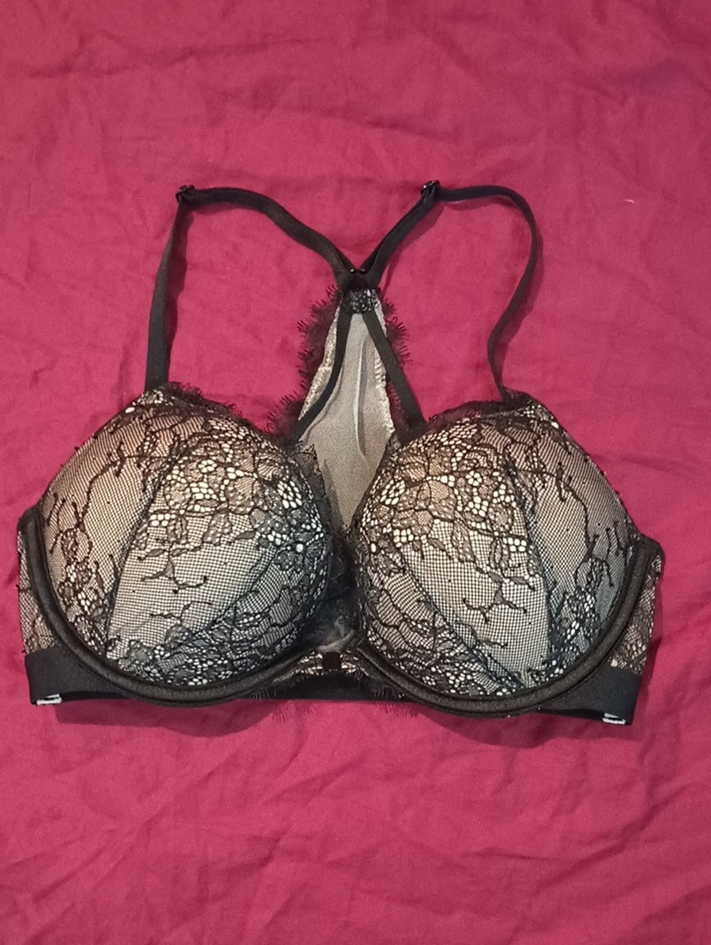 Victoria's Secret Black With Nude Lace Bombshell Padded Pushup Bra 32c Like New